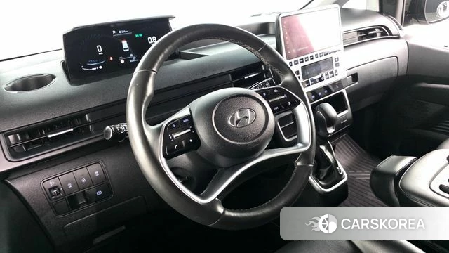 Hyundai Staria 2023 Серебряный из Кореи, фото 3