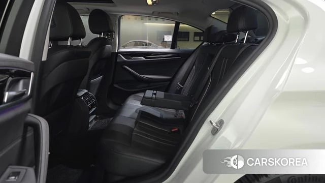 BMW 5 Series (G30) 2020 Белый из Кореи, фото 3