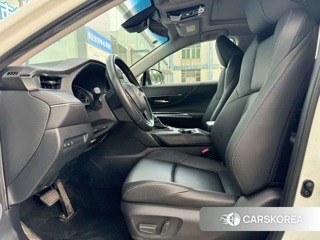 Toyota Venza 2023 Белый из Китая, фото 3