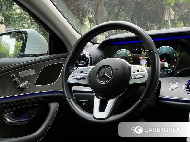 Mercedes-Benz CLS 2021 Белый из Китая, фото 3