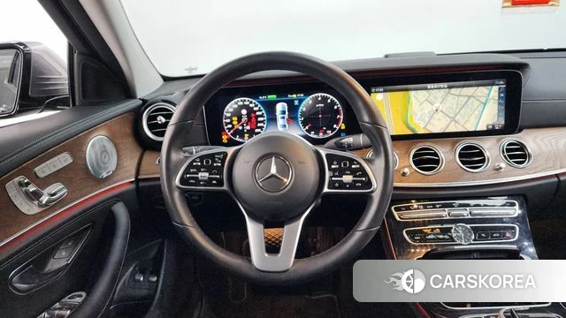 Mercedes-Benz E-Class W213 2020 Серый из Кореи, фото 3