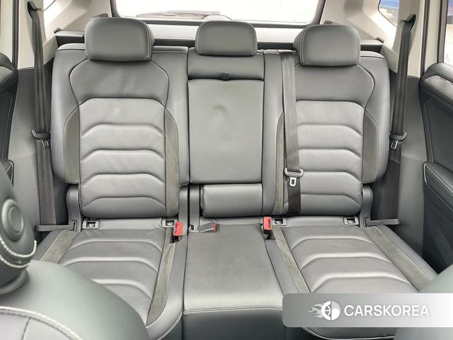 Volkswagen Tiguan L 2021 Белый из Китая, фото 3