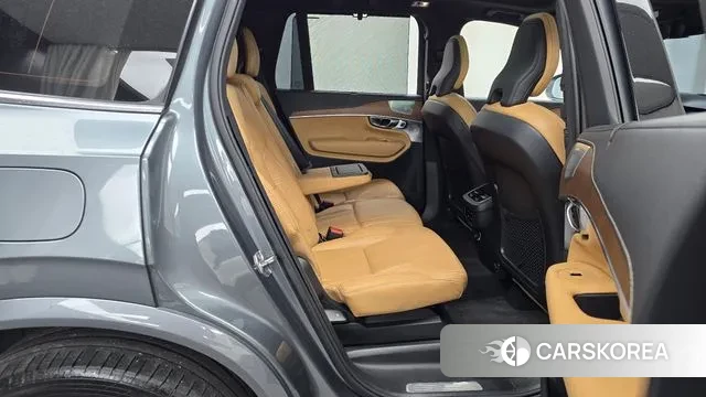 Volvo XC90 second Generation 2018 Серебристо-серый из Кореи, фото 3