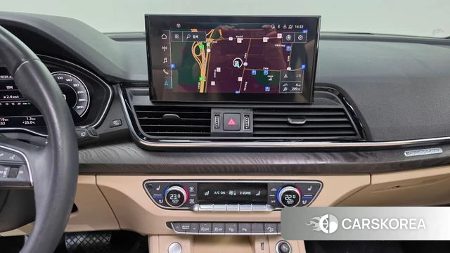 Audi Q5 (FY) 2023 Белый из Кореи, фото 3