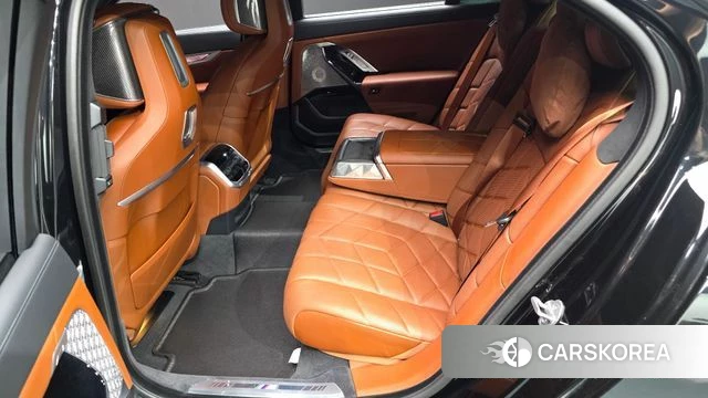 BMW i7 (G70) 2023 Черный из Кореи, фото 4