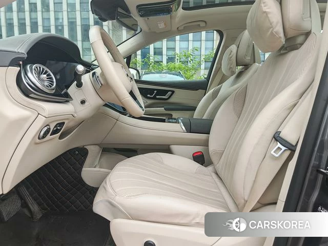 Mercedes-Benz EQS 2023 Серебристо-серый из Китая, фото 3