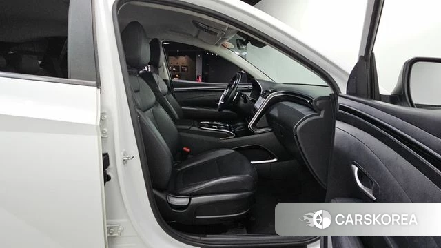 Hyundai Tucson (NX4) 2021 Белый из Кореи, фото 3