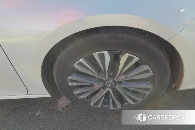 Nissan Altima 2023 Белый из Китая, фото 3