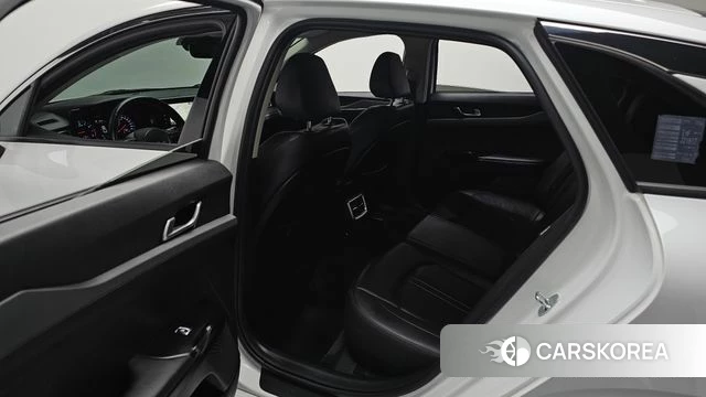Kia K5 3rd generation 2023 Белый из Кореи, фото 3