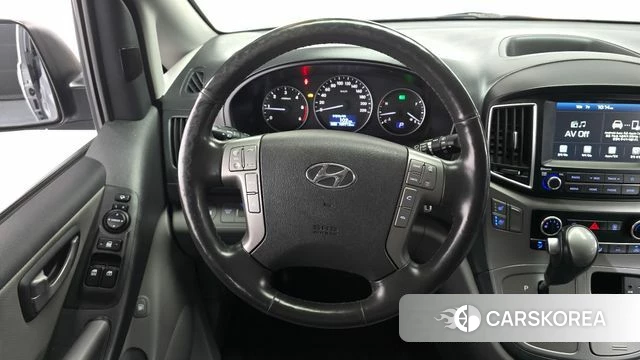 Hyundai The New Grand Starex 2021 Серебристо-серый из Кореи, фото 3