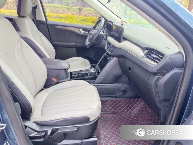 Ford Escape 2021 Синий из Китая, фото 3