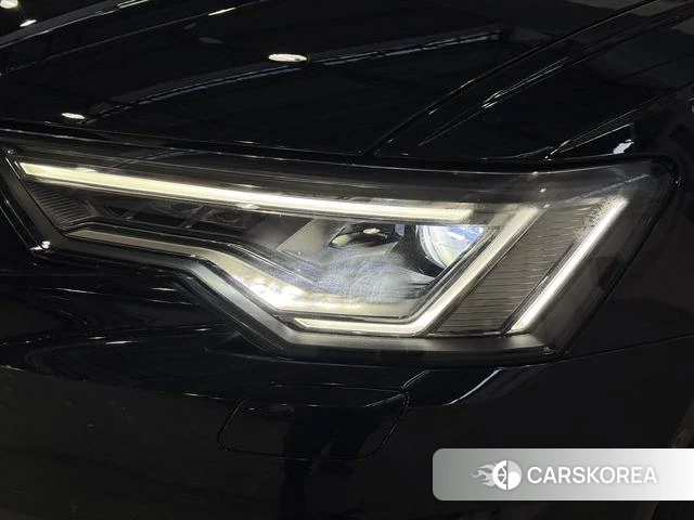 Audi A6L 2021 Черный из Китая, фото 3