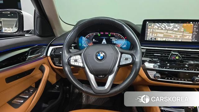 BMW 5 Series (G30) 2022 Белый из Кореи, фото 3