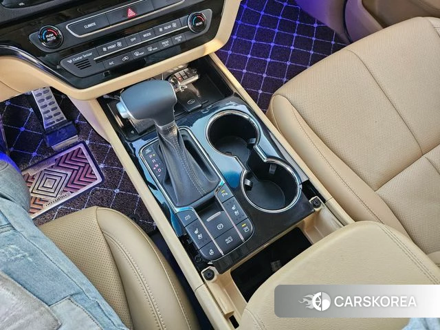 Kia The New Carnival 2018 Белый из Кореи, фото 3