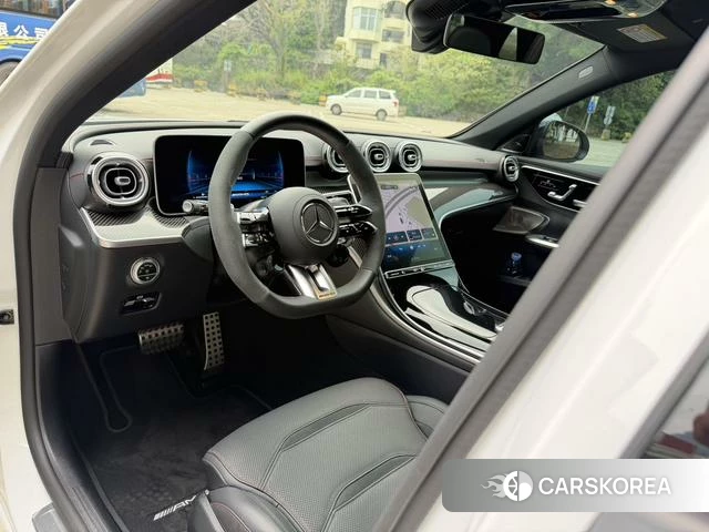 Mercedes-Benz AMG C-Class 2023 Белый из Китая, фото 3