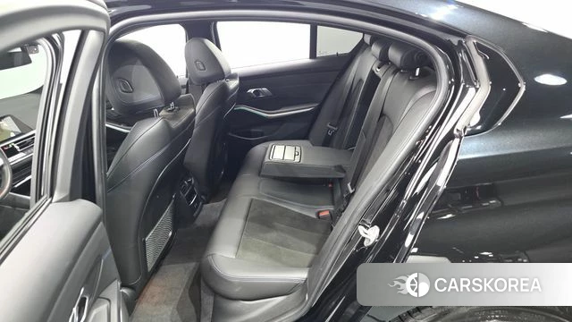 BMW 3 Series (G20) 2022 Черный из Кореи, фото 3