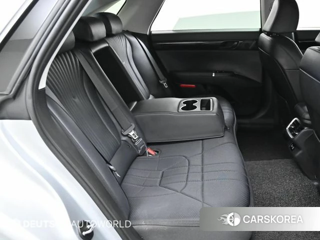 Hyundai Grandeur (GN7) 2025 Серебряный из Кореи, фото 3