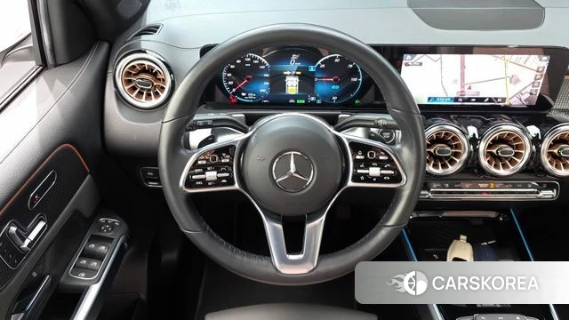 Mercedes-Benz EQB X243 2023 Белый из Кореи, фото 3
