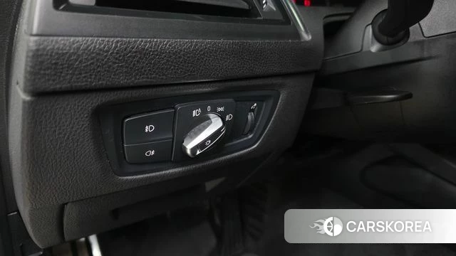 BMW 1 Series (F20) 2018 Белый из Кореи, фото 3