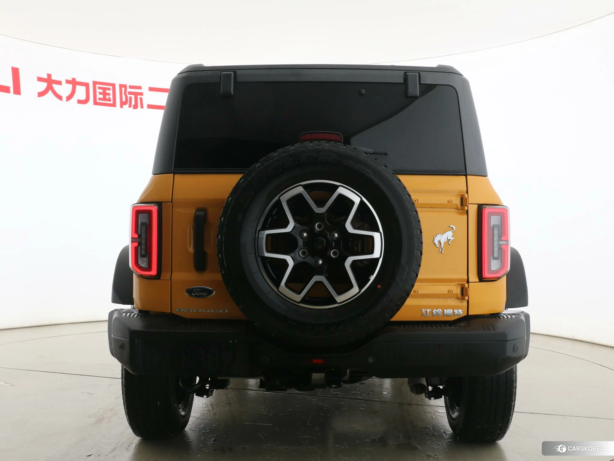 Ford Bronco 2024 Желтый из Китая, фото 3
