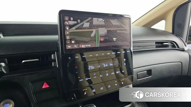 Hyundai Staria 2021 Белый из Кореи, фото 3
