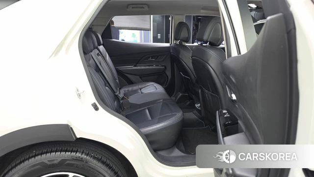 Ssangyong Korando EV (E-Motion) 2022 Белый из Кореи, фото 3