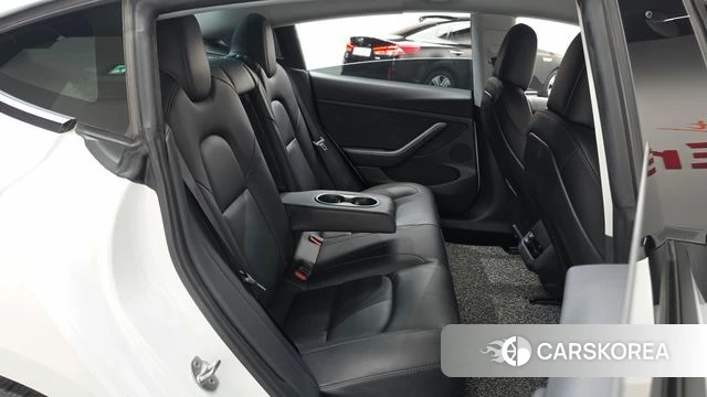 Tesla Model 3 2021 Белый из Кореи, фото 3