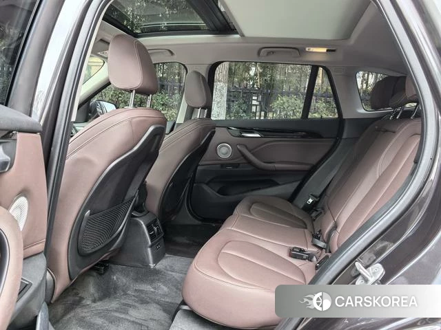 BMW X1 2022 Темно-серый из Китая, фото 3
