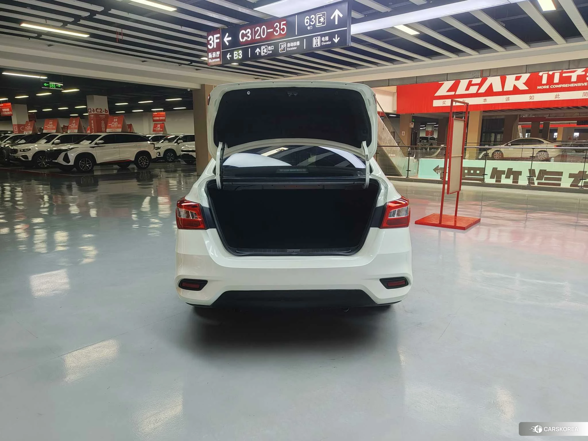 Nissan Sylphy 2020 Белый из Китая, фото 3
