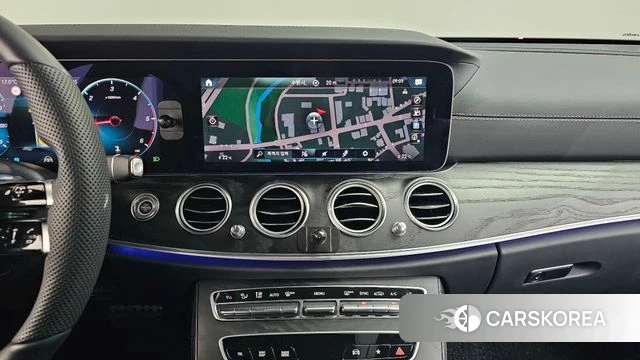 Mercedes-Benz E-Class W213 2021 Черный из Кореи, фото 3