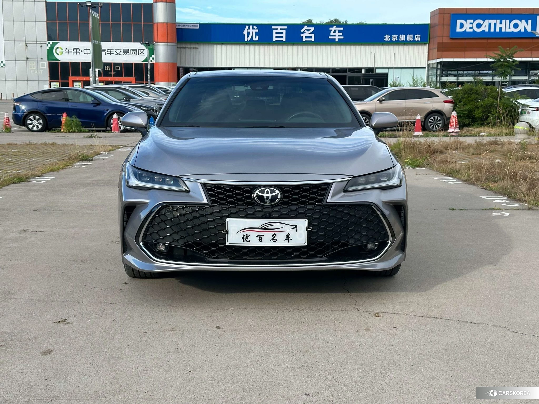 Toyota Avalon 2023 Серебристо-серый из Китая, фото 3