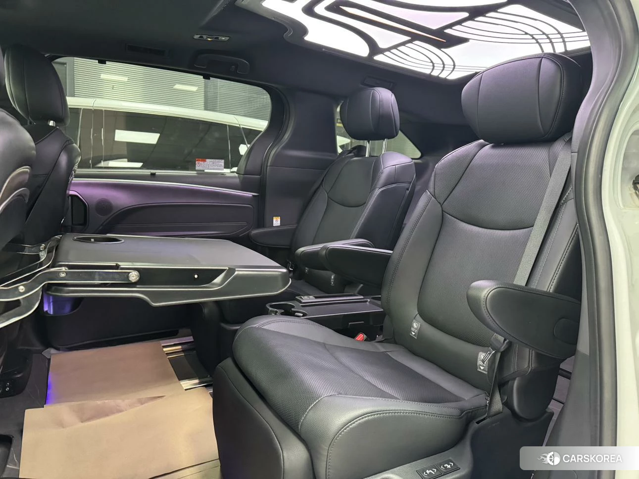 Toyota Sienna 2023 Белый из Китая, фото 3