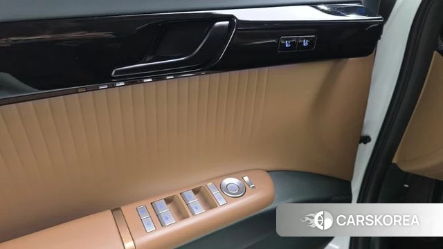 Hyundai Grandeur Hybrid (GN7) 2024 Белый из Кореи, фото 3