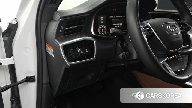 Audi A6 (C8) 2023 Белый из Кореи, фото 3