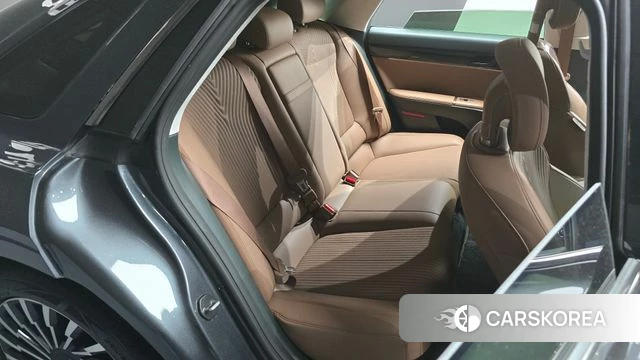 Hyundai Grandeur Hybrid (GN7) 2024 Серый из Кореи, фото 3