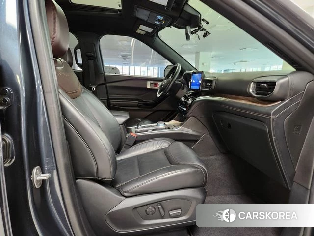 Ford Explorer 6th Generation 2022 Небесно-голубой из Кореи, фото 3