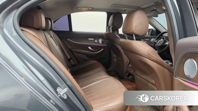 Mercedes-Benz E-Class W213 2018 Серый из Кореи, фото 3