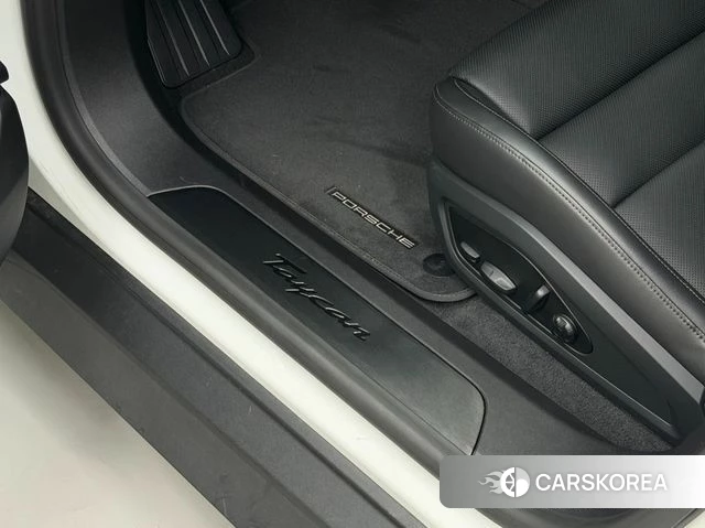 Porsche Taycan 2025 Белый из Кореи, фото 3