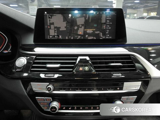 BMW 5 Series (G30) 2020 Белый из Кореи, фото 3