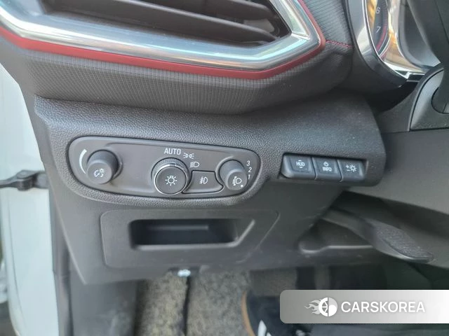 Chevrolet (GM Daewoo) Trailblazer 2023 Черный из Кореи, фото 3