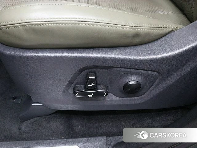 Ssangyong The New Rexton Sports Cannes 2023 Темно-зеленый из Кореи, фото 3