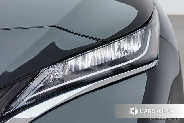 Toyota Harrier 2021 Черный из Китая, фото 3