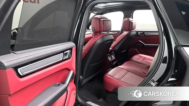 Porsche Cayenne (PO536) 2023 Черный из Кореи, фото 3