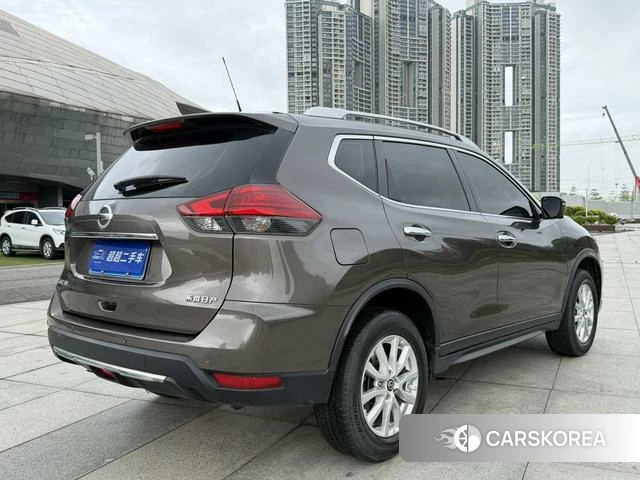 Nissan X-Trail 2021 Шампань из Китая, фото 3