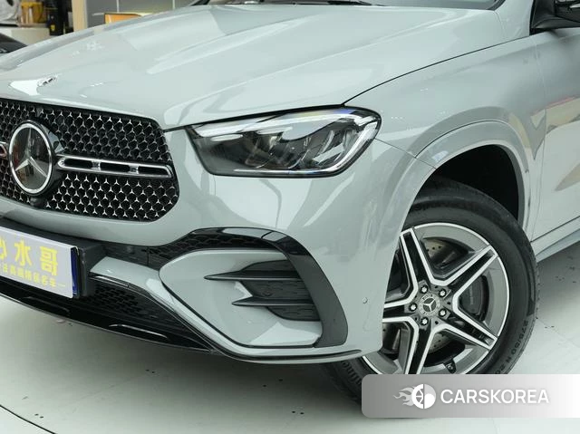 Mercedes-Benz GLE 2024 Серебристо-серый из Китая, фото 3