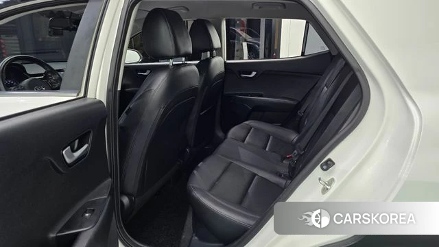 Kia Stonic 2019 Белый из Кореи, фото 3