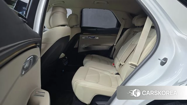Genesis GV70 2024 Белый из Кореи, фото 3