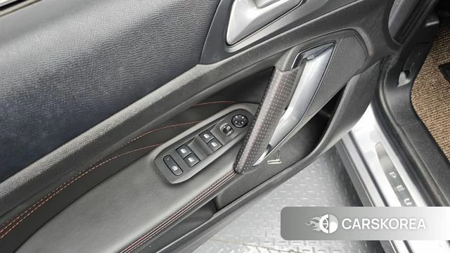 Peugeot 308 second generation 2018 Серебристо-серый из Кореи, фото 3