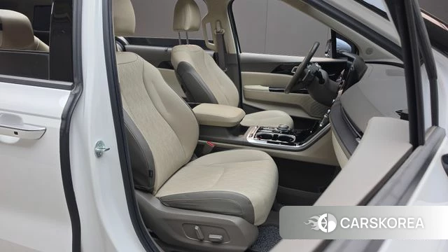 Kia Carnival 4th generation 2023 Белый из Кореи, фото 3
