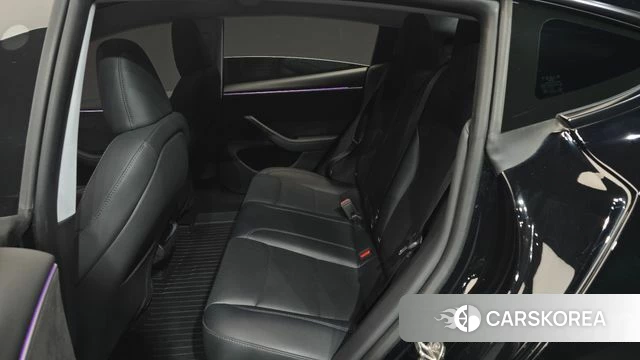 Tesla Model 3 2024 Черный из Кореи, фото 3